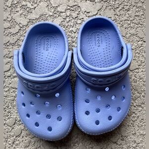TODDLER CROCS SZ. C6